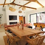 4 Etoiles, 300m2, 700 M Plage, 5 Min Du Centre Vila