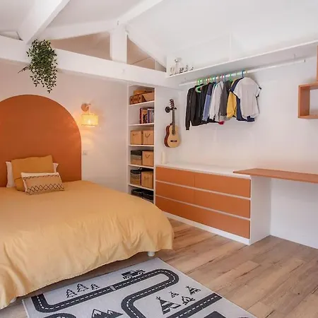 Villa 4 Etoiles, 300m2, 700 M Plage, 5 Min Du Centre Saint-Raphael (Var)